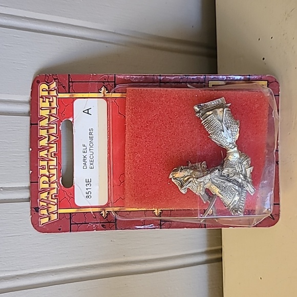 Warhammer Other - NIB Vintage Warhammer Dark Elf Executioners
